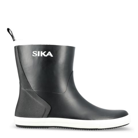 Rubber boots with slip-resistant soles – Comfort and protection »